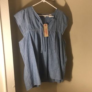 NWT Levi’s Denim Blouse